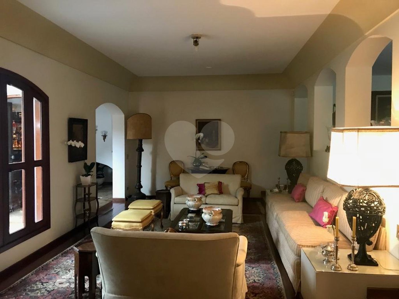 Casa à venda com 5 quartos, sendo 2 suítes,  em Jardim Everest, São Paulo, SP