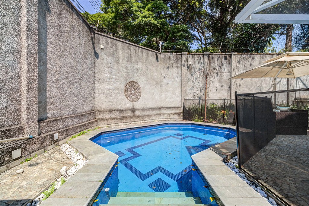 Casa à venda com 3 suítes no condomínio Villa Splendore, São Paulo - SP