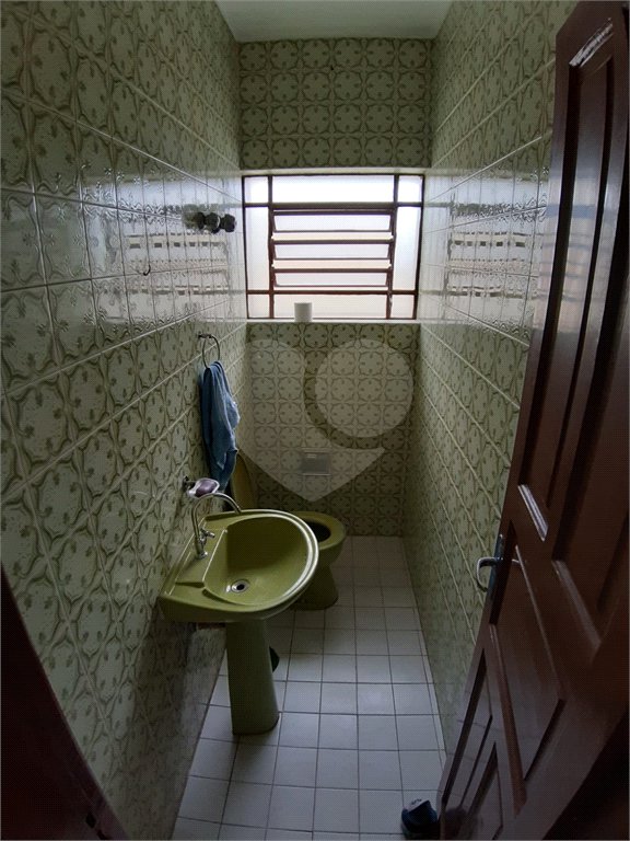 Sobrado à venda com 4 quartos, sendo 1 suíte, em Vila Gomes, São Paulo, SP