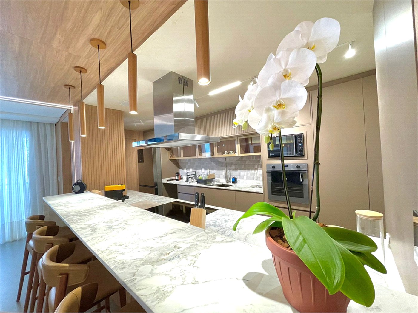 Apartamento à venda com 3 suítes em Jurerê, Florianópolis, SC
