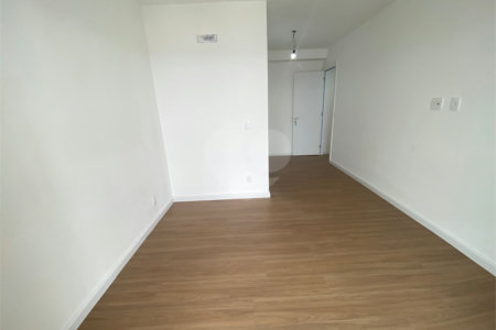 Apartamento à venda com 3 quartos, sendo 1 suíte, em Brás, São Paulo, SP