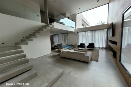 Casa à venda com 3 suítes em Jardim Prudência, São Paulo, SP