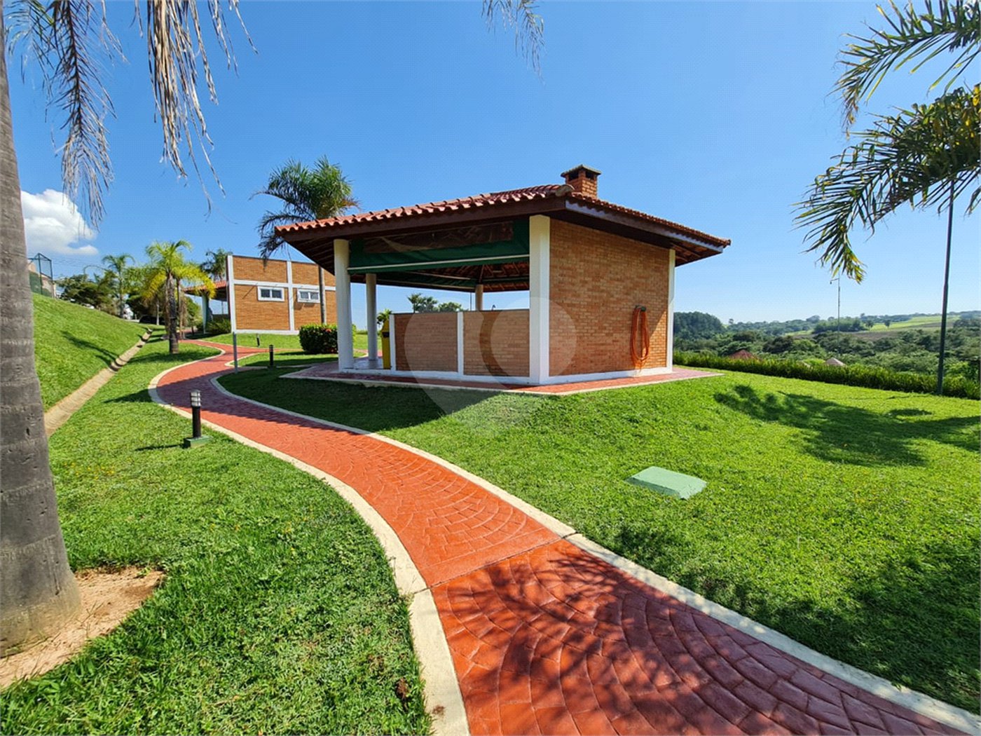 Terreno à venda no condomínio Village Saint Charbel, Araçoiaba da Serra - SP