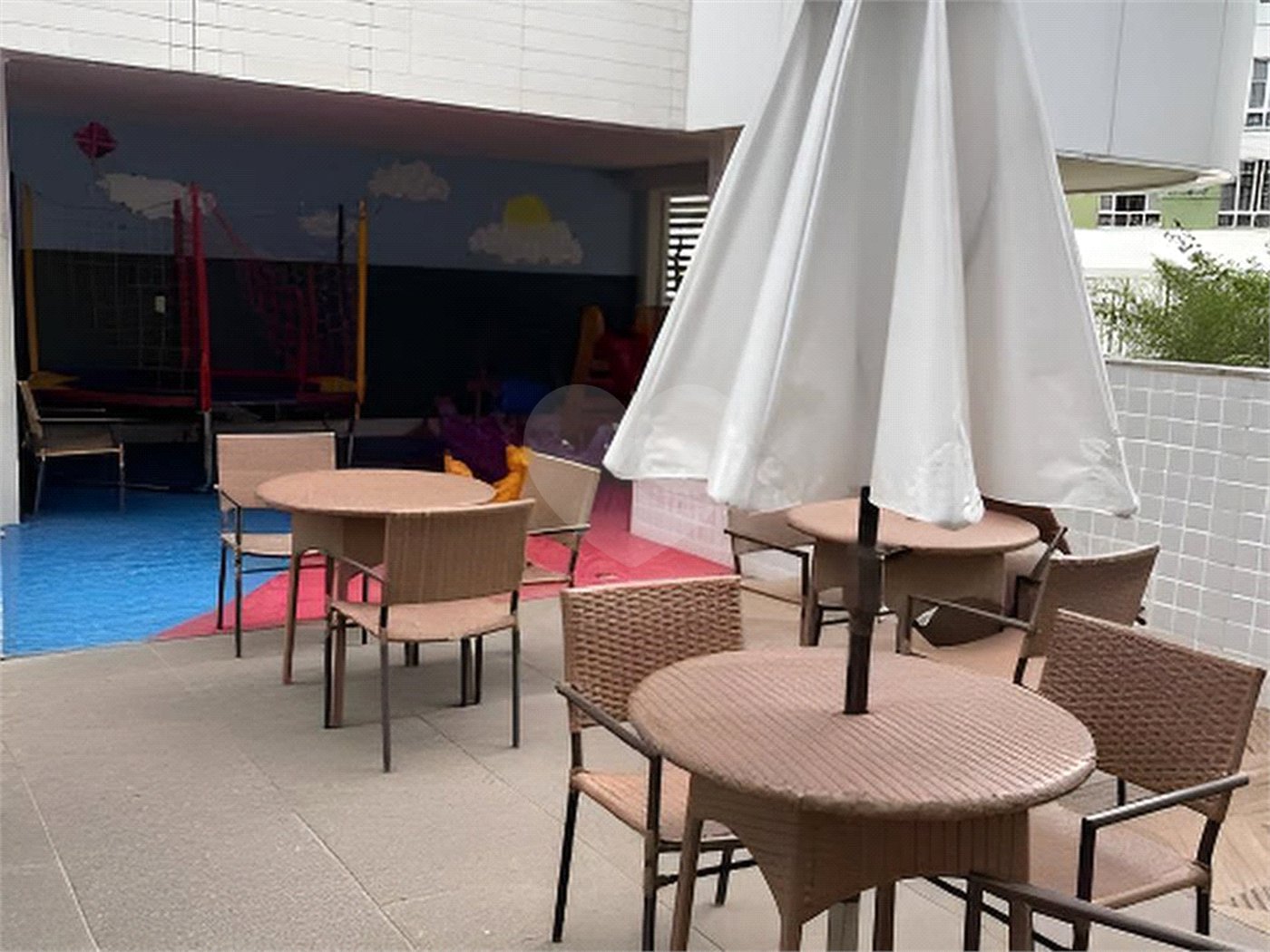 Apartamento à venda com 3 quartos, sendo 1 suíte, em São Bento, Cabo Frio, RJ