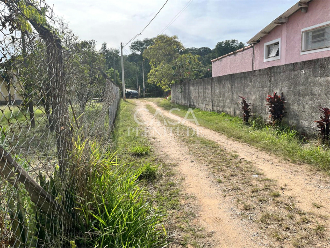 Chácara à venda com 3 suítes em Inhayba, Sorocaba, SP
