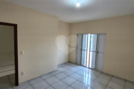 Casa à venda com 3 quartos em Santa Cândida, Vinhedo, SP