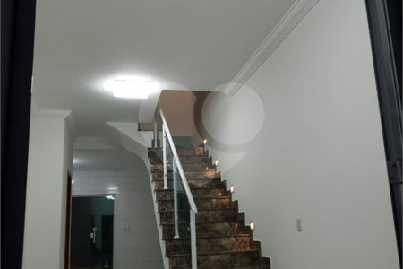 Sobrado à venda com 3 quartos, sendo 1 suíte,  em Residencial Jardim Nathália, Sorocaba, SP