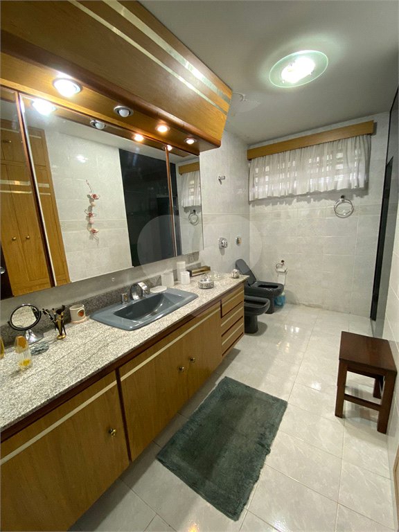 Casa à venda com 4 quartos, sendo 1 suíte,  em Vila Oliveira, Mogi das Cruzes, SP