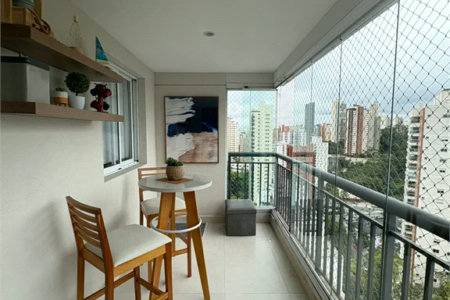 Apartamento à venda com 2 quartos, sendo 1 suíte,  em Vila Andrade, São Paulo, SP