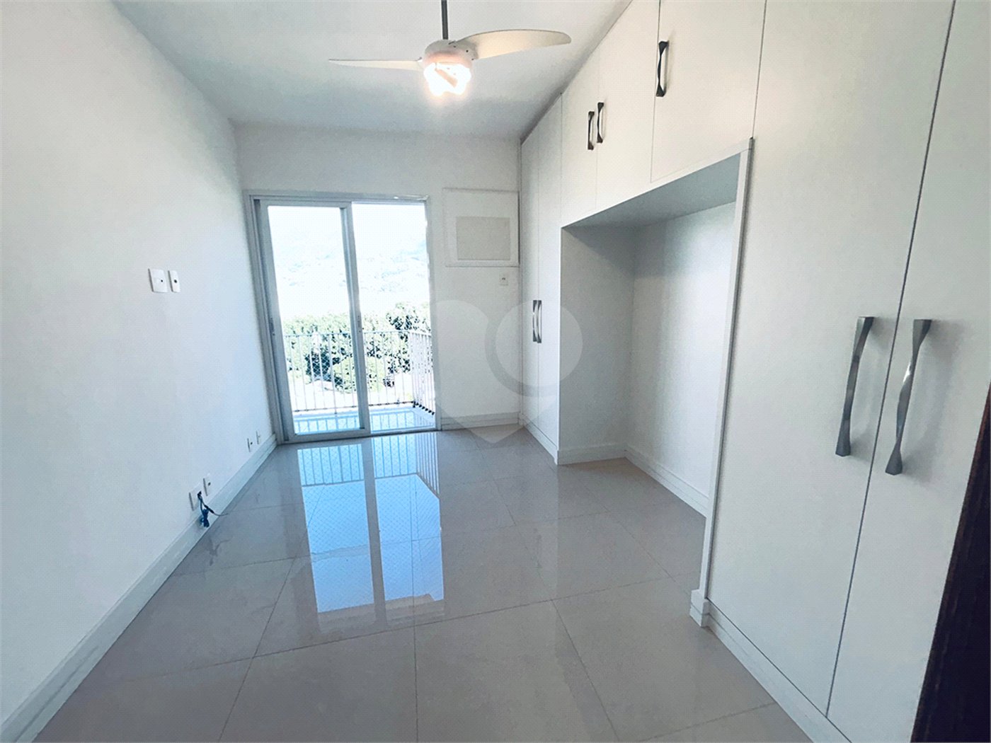 Apartamento à venda com 2 quartos, sendo 1 suíte, em Grajaú, Rio de Janeiro, RJ