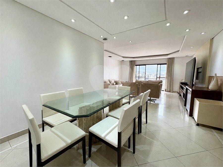 Apartamento à venda com 4 quartos, sendo 1 suíte, em Moema, São Paulo, SP