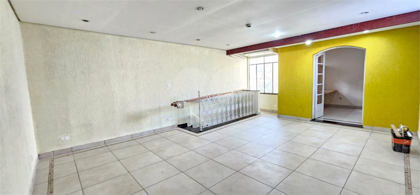 Sobrado à venda com 3 quartos, sendo 1 suíte,  em Jardim Humaitá, São Paulo, SP