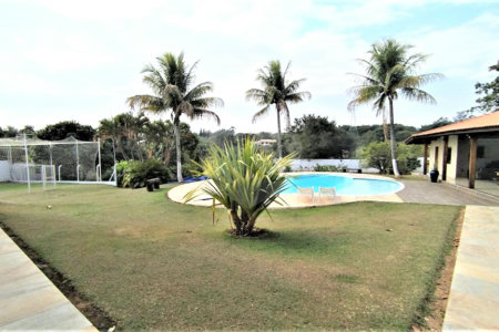 Chácara à venda com 6 quartos, sendo 4 suítes,  em Pinheirinho, Vinhedo, SP