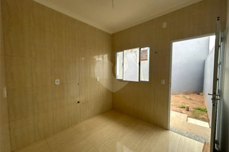 Casa à venda com 2 quartos em Jardim São José, Poá, SP