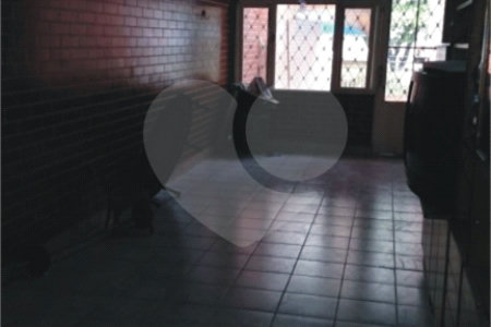 Casa à venda com 3 quartos, sendo 1 suíte, em Santa Teresinha, São Paulo, SP