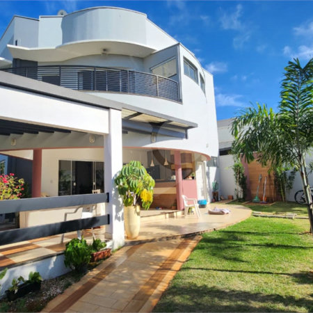 Casa à venda com 3 quartos, sendo 2 suítes, em Residencial Village Damha, Araraquara, SP