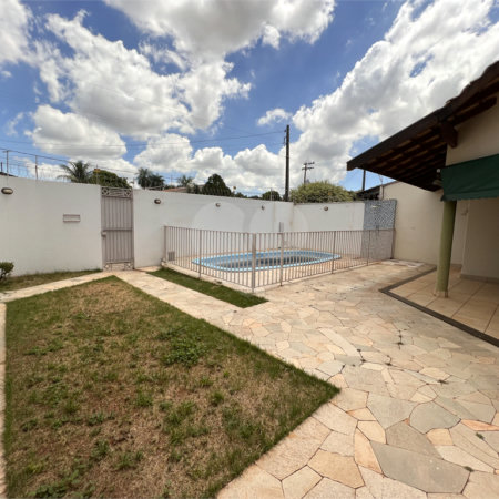 Casa à venda com 3 quartos, sendo 1 suíte,  em Jardim Primaveril, Três Lagoas, MS