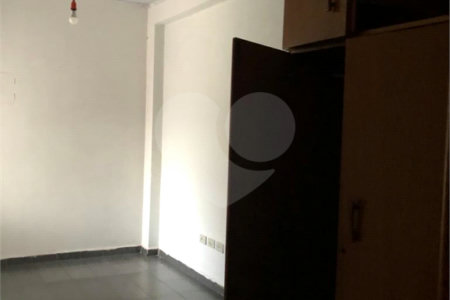 Casa à venda com 4 quartos, sendo 1 suíte,  em Jardim Rosa Maria, São Paulo, SP