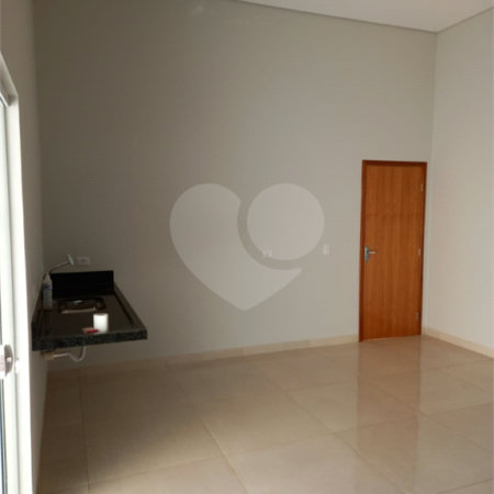 Terreno à venda com 2 quartos, sendo 1 suíte, no condomínio Costa Leste, Três Lagoas - MS