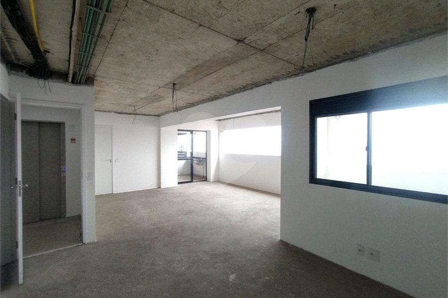Apartamento à venda com 4 quartos, sendo 3 suítes, em Santana, São Paulo, SP