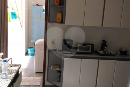 Casa à venda com 4 quartos, sendo 2 suítes, no condomínio Vila Panamericana, São Paulo - SP