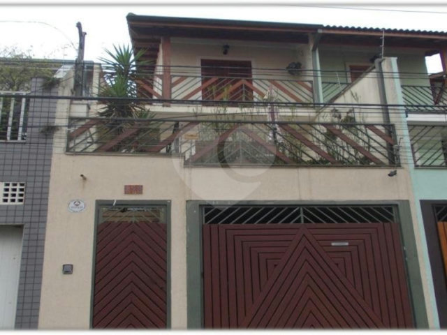 Sobrado à venda com 3 quartos, sendo 2 suítes,  em Santana, São Paulo, SP