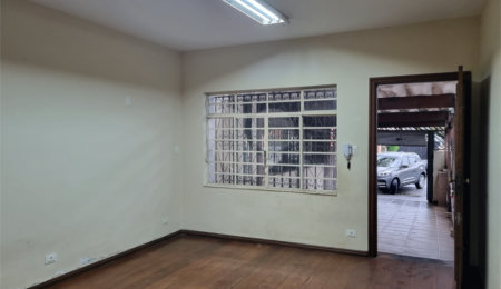 Sobrado à venda com 3 quartos em Moema, São Paulo, SP