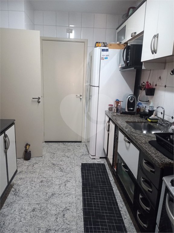 Apartamento à venda com 3 quartos, sendo 1 suíte,  em Saúde, São Paulo, SP