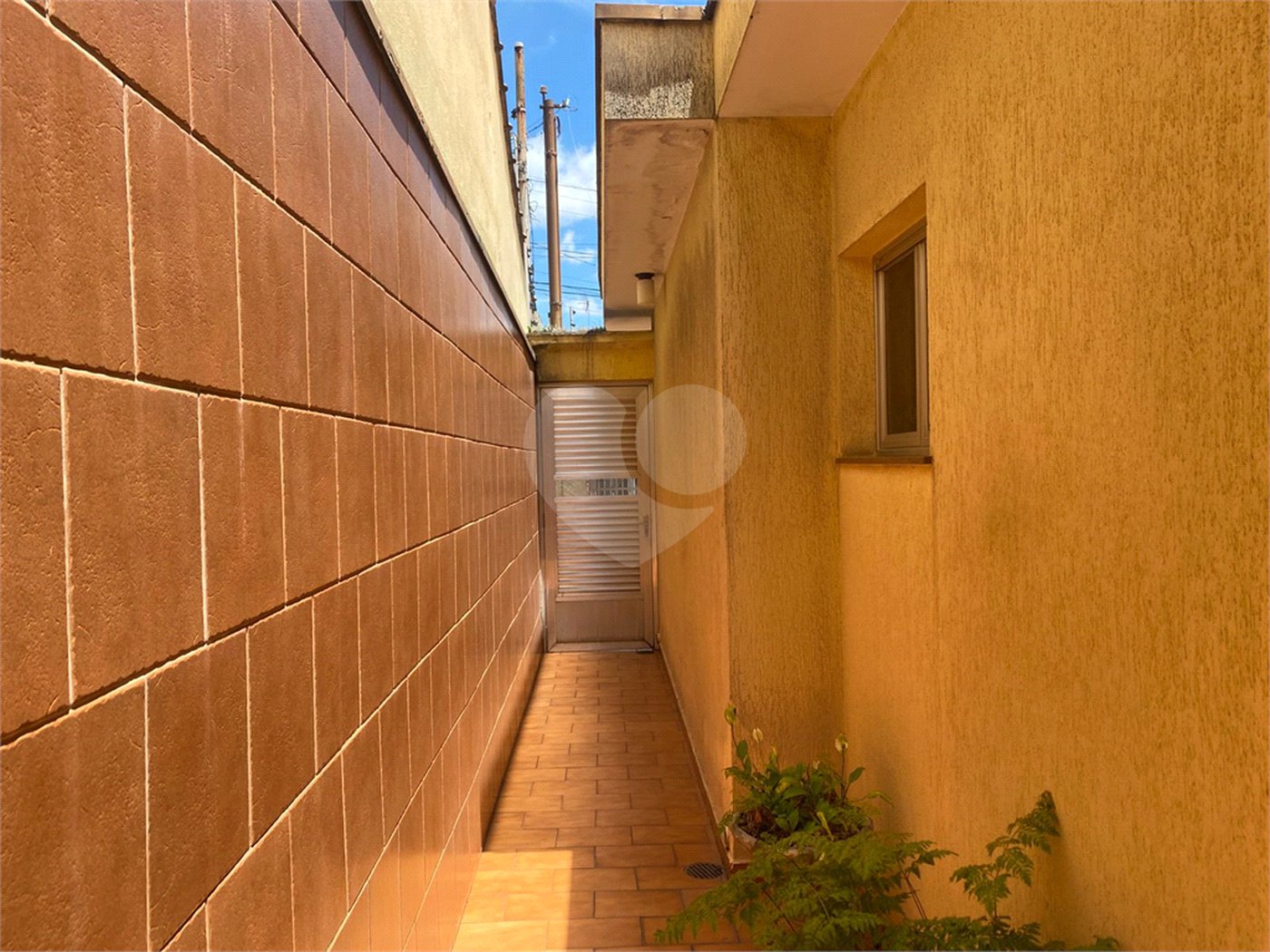 Casa à venda com 2 quartos, sendo 1 suíte, em Vila Rosália, Guarulhos, SP