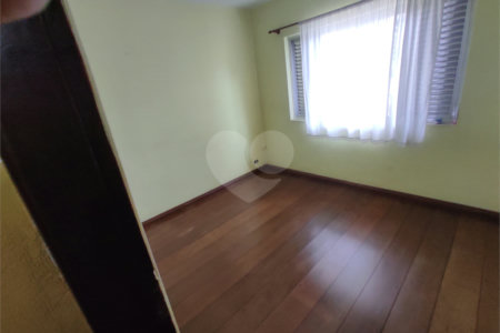 Casa à venda com 4 quartos, sendo 1 suíte, em Vila Galvão, Guarulhos, SP