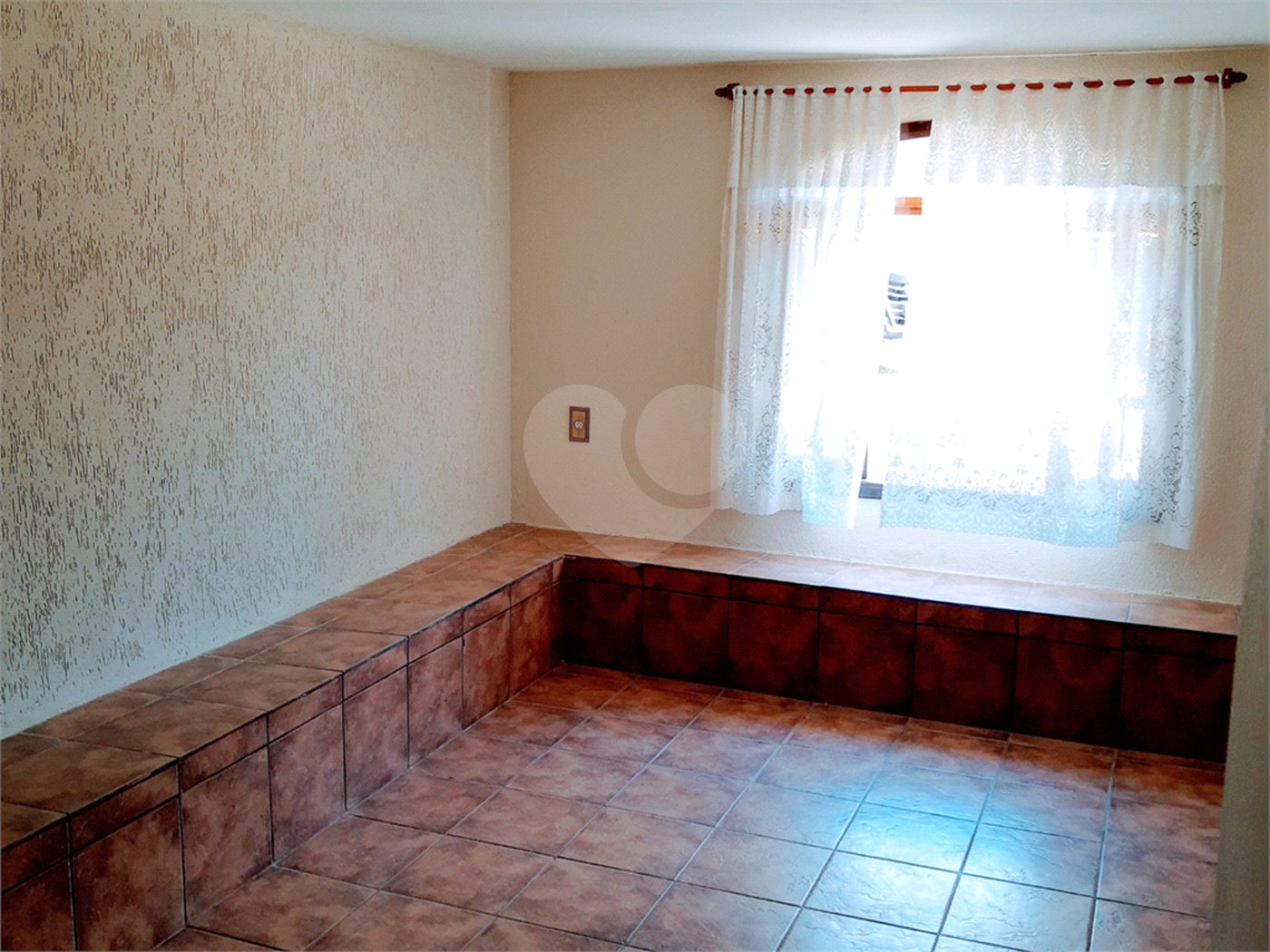 Chácara à venda com 5 quartos, sendo 1 suíte,  em Alpes do Sarapu, Salto de Pirapora, SP