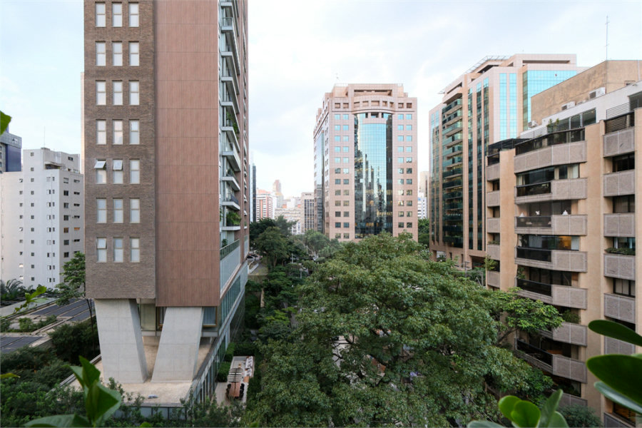 Apartamento à venda ou para alugar com 2 suítes em Itaim Bibi, São Paulo, SP