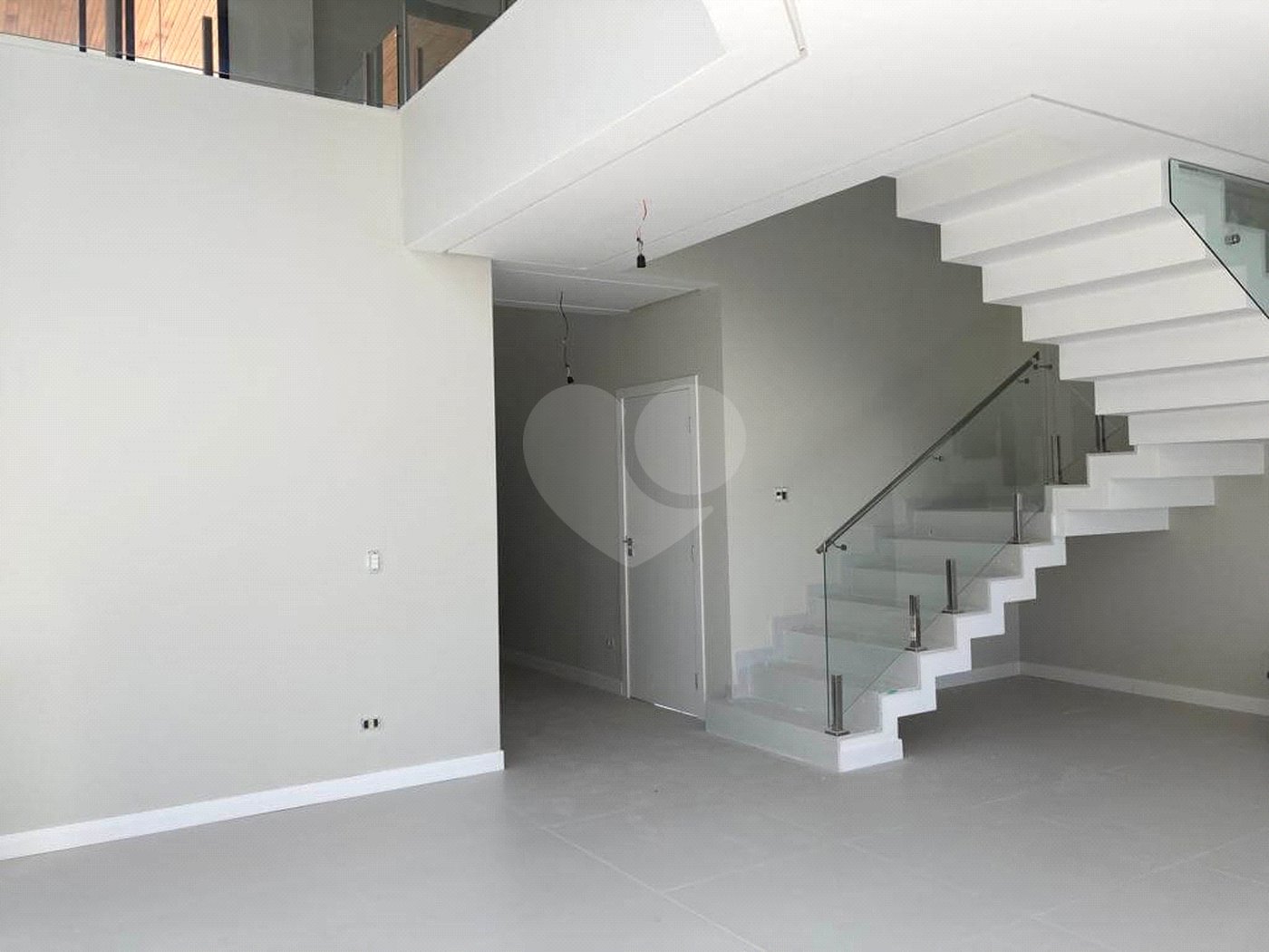 Casa à venda com 5 suítes no condomínio Alphaville 1, São José dos Campos - SP