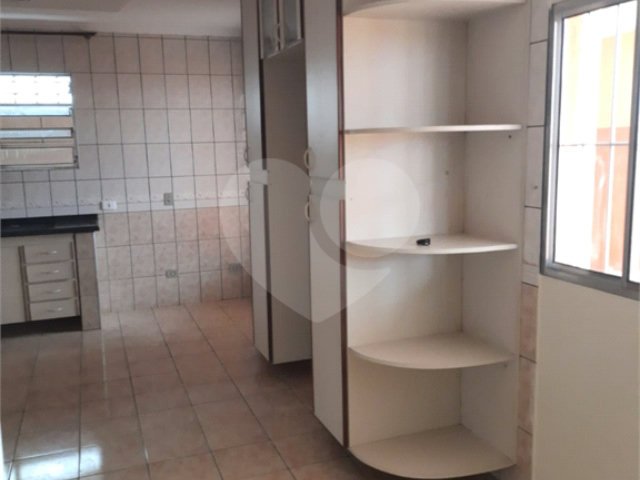 Sobrado à venda com 3 quartos, sendo 1 suíte,  em Portal da Primavera, Cotia, SP