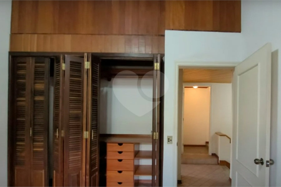 Sobrado à venda ou para alugar com 5 suítes em Tremembé, São Paulo, SP