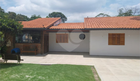 Casa à venda com 5 quartos no condomínio Parque Suiça, Caieiras - SP