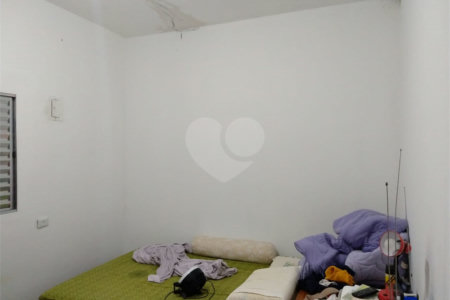 Casa à venda com 2 quartos em Cidade Brasil, Guarulhos, SP