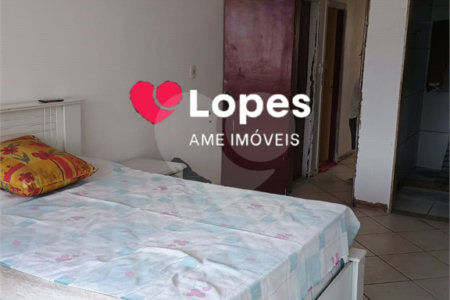 Casa à venda com 7 quartos, sendo 2 suítes, em Campo Grande, Rio de Janeiro, RJ
