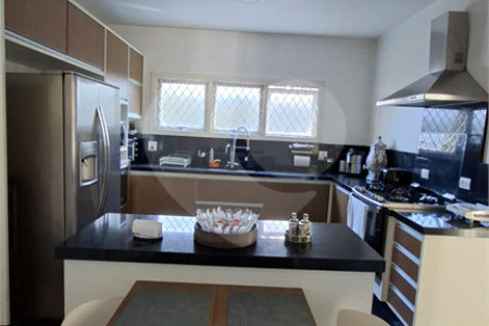 Casa à venda com 5 quartos, sendo 4 suítes, em Butantã, São Paulo, SP