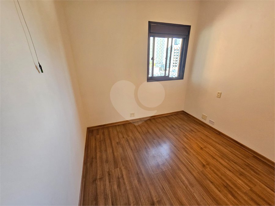 Apartamento para alugar com 3 quartos, sendo 1 suíte, em Alto da Boa Vista, São Paulo, SP