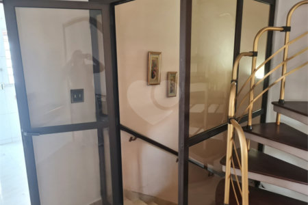 Sobrado à venda com 2 quartos, sendo 1 suíte, em Jardim Ivana, São Paulo, SP