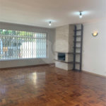 Casa à venda com 4 quartos, sendo 2 suítes, em Brooklin, São Paulo, SP
