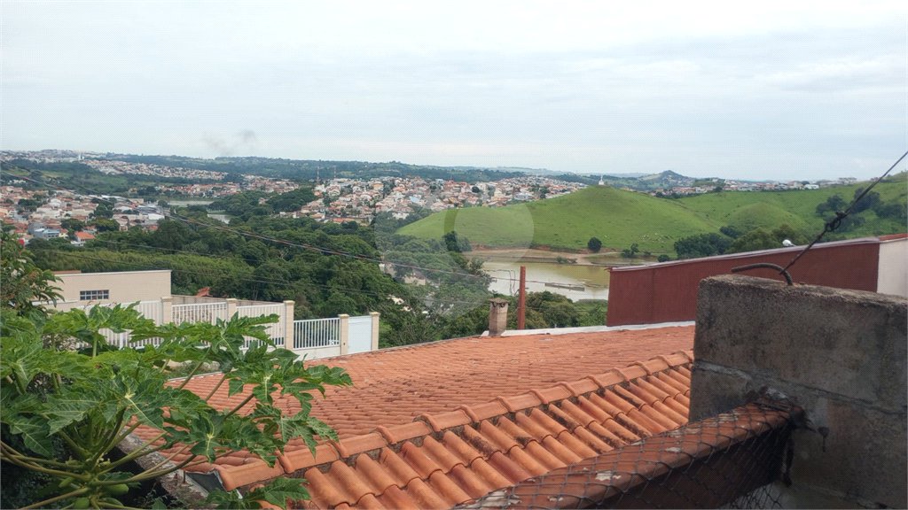 Casa à venda com 3 quartos em Colina dos Pinheiros, Valinhos, SP