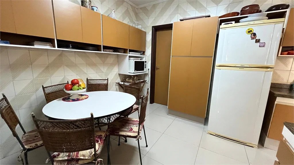 Casa à venda com 4 quartos, sendo 2 suítes,  em Lar São Paulo, São Paulo, SP