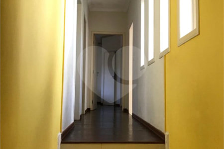 Sobrado à venda com 3 quartos, sendo 1 suíte, em Jardim América, Bragança Paulista, SP