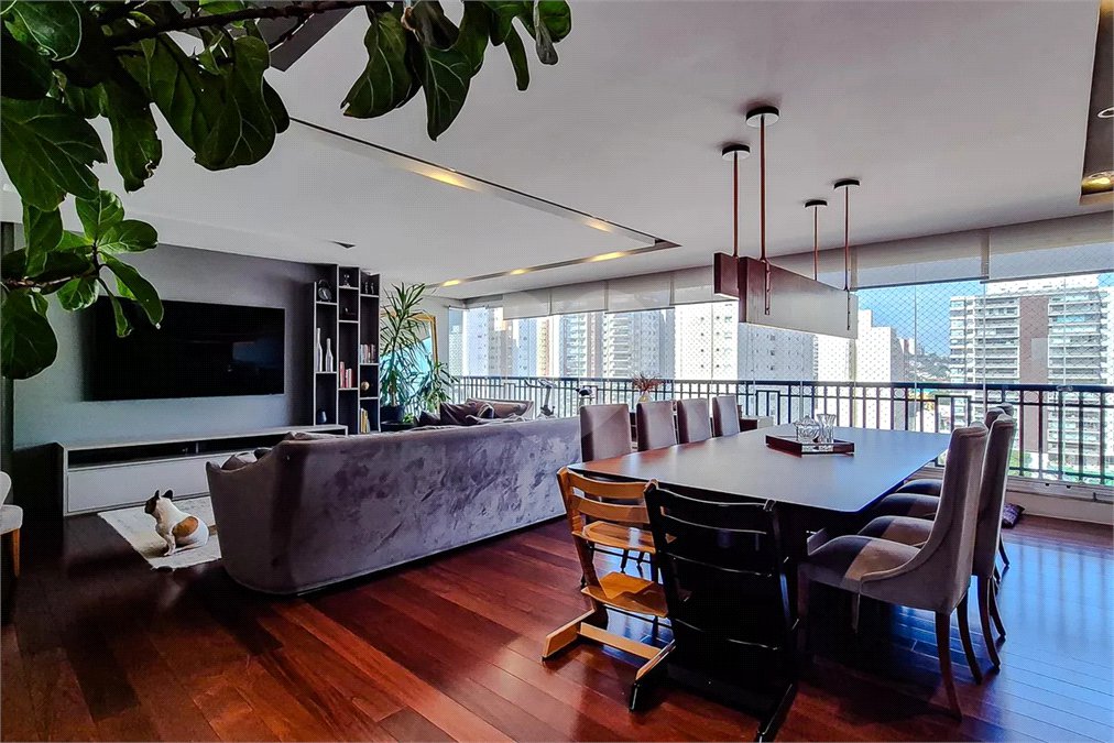 Apartamento à venda com 4 quartos, sendo 3 suítes, em Vila Romana, São Paulo, SP