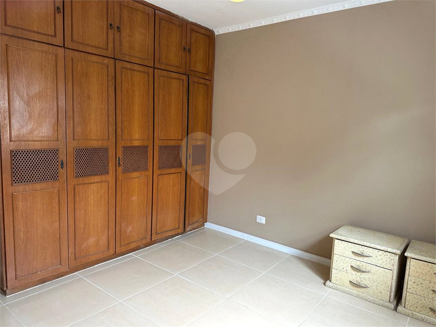 Casa à venda com 4 quartos, sendo 1 suíte, em Jabaquara, São Paulo, SP