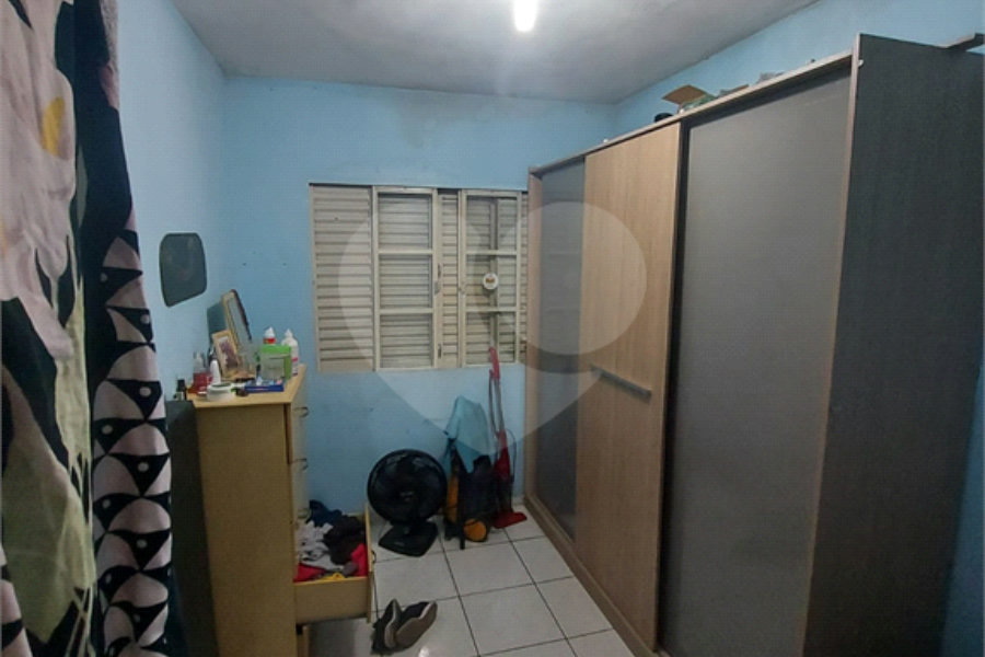 Sobrado à venda com 8 quartos no Brasilândia, São Paulo, SP