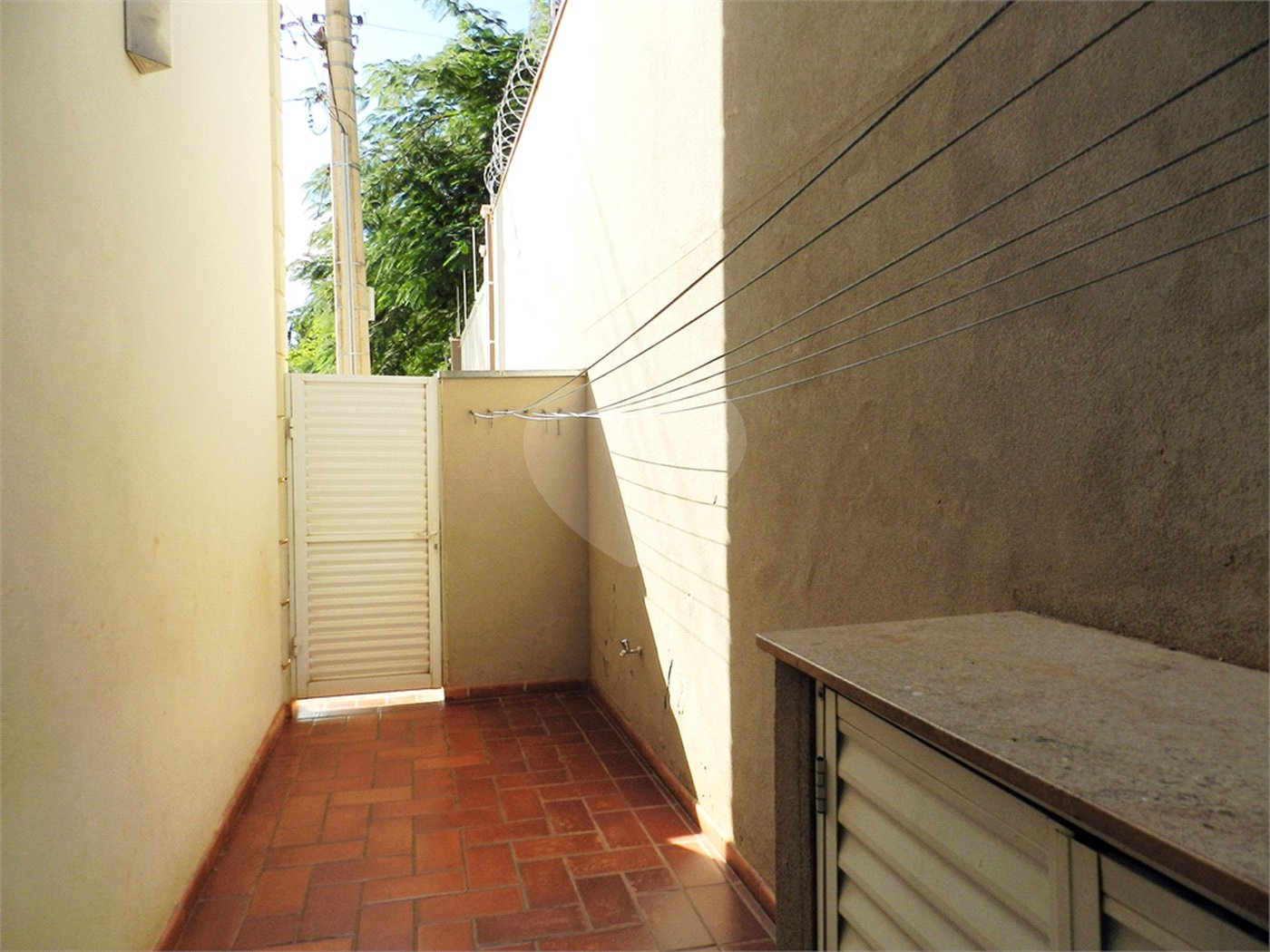 Casa à venda com 3 quartos, sendo 1 suíte, no condomínio Topazio Rp, Ribeirão Preto - SP