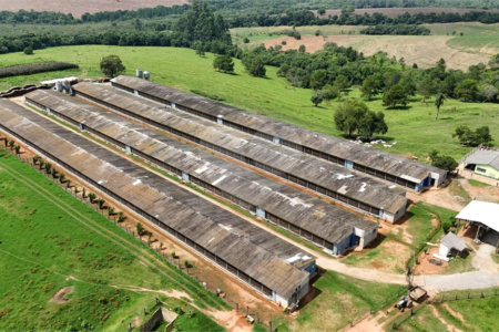 Chácara à venda com 3 quartos, sendo 1 suíte, em Cercadinho, Alambari, SP